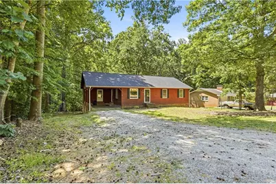 446 Brentwood Road, Winston-Salem, NC 27107 - Photo 2