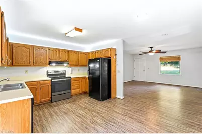 446 Brentwood Road, Winston-Salem, NC 27107 - Photo 14