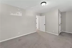 3919 Colony Square, Greensboro, NC 27407 - Photo 12