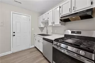 3919 Colony Square, Greensboro, NC 27407 - Photo 6