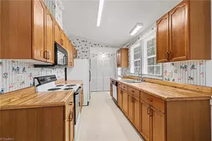 194 Pinehaven Dr, New London, NC 28127 - Photo 12