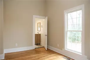 407 Cedar St, Greensboro, NC 27401 - Photo 32