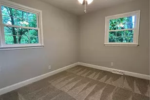 1352 Calvert Dr, Winston-Salem, NC 27107 - Photo 12