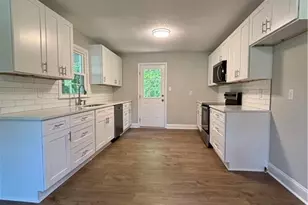 1352 Calvert Dr, Winston-Salem, NC 27107 - Photo 6