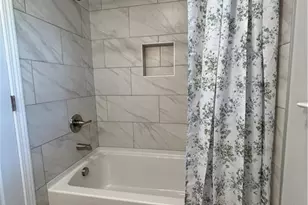 1352 Calvert Dr, Winston-Salem, NC 27107 - Photo 10