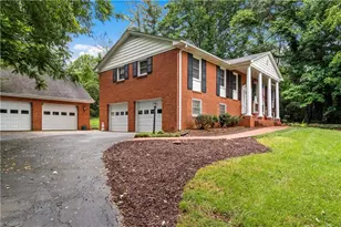 4220 Mashie Dr, Pfafftown, NC 27040 - Photo 4