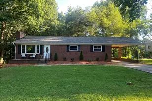 4561 Emily Dr, Kernersville, NC 27284 - Photo 2