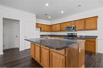 2211 Rindle Drive, High Point, NC 27262 - Photo 6
