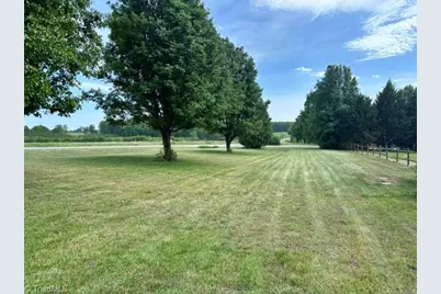 1677 Jennings Road, Olin, NC 28660 - Photo 20