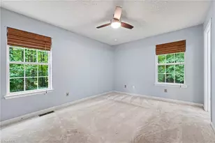 431 Lakecrest Dr, Kernersville, NC 27284 - Photo 12