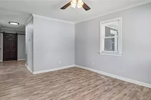 501 Apple St, Burlington, NC 27217 - Photo 14