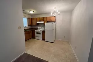 220 Pitts St, Kernersville, NC 27284 - Photo 4