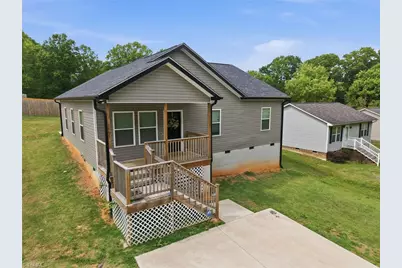 1467 Pollard Avenue, Burlington, NC 27217 - Photo 1