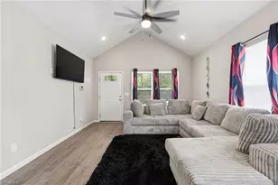 1467 Pollard Ave, Burlington, NC 27217 - Photo 4
