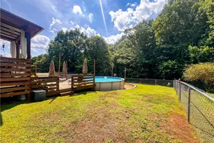146 S Bridgewater Rd, Mount Airy, NC 27030 - Photo 28