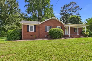 518 Main St, Franklinville, NC 27248 - Photo 8