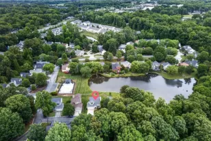 5 Park Village Ct, Greensboro, NC 27455 - Photo 2