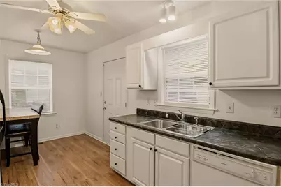 1640 Hill Court, Winston-Salem, NC 27107 - Photo 8