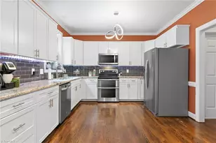 6010 Kempsford Ct, Kernersville, NC 27284 - Photo 14
