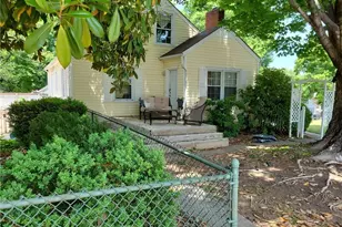 1716 Brookwood Dr, Winston-Salem, NC 27106 - Photo 6