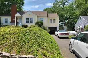 1716 Brookwood Dr, Winston-Salem, NC 27106 - Photo 2