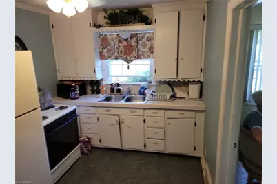 1716 Brookwood Drive, Winston-Salem, NC 27106 - Photo 14