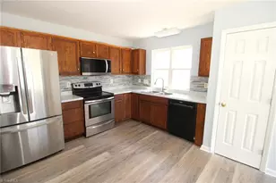 3803 Abbeywood Dr, Jamestown, NC 27282 - Photo 18