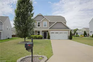 203 Boling Springs Ct, Whitsett, NC 27377 - Photo 2