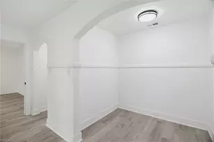 404 Hickory Chapel Rd, High Point, NC 27260 - Photo 12