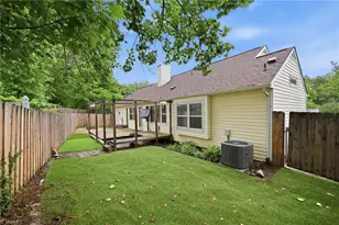 4032 Sherry Ct, Jamestown, NC 27282 - Photo 28