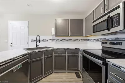 4032 Sherry Court, Jamestown, NC 27282 - Photo 8