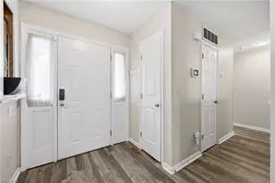 4032 Sherry Ct, Jamestown, NC 27282 - Photo 4