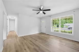 125 Bellevue Dr, High Point, NC 27265 - Photo 2