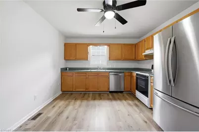 125 Bellevue Drive, High Point, NC 27265 - Photo 6