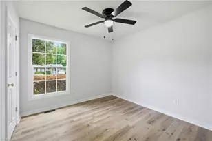 125 Bellevue Dr, High Point, NC 27265 - Photo 8
