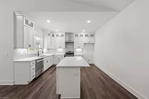 250 Old Heritage Rd, Randleman, NC 27317 - Photo 10