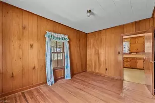 607 Thomas St, Reidsville, NC 27320 - Photo 22
