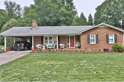 167 Speas Avenue, Boonville, NC 27011 - Photo 1