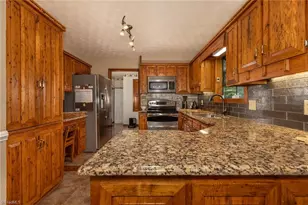 1335 Shingle Gap Rd, Purlear, NC 28665 - Photo 16