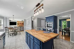 4504 Carriagebrook Ct, Clemmons, NC 27012 - Photo 4