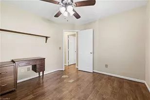 4214 Crabapple Ln, Greensboro, NC 27405 - Photo 24