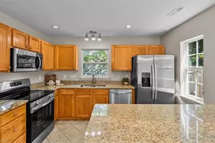 3738 Winborne Ln, Greensboro, NC 27410 - Photo 10