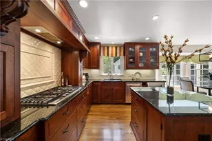 1015 Greenhurst Rd, Winston-Salem, NC 27104 - Photo 10