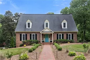 1015 Greenhurst Rd, Winston-Salem, NC 27104 - Photo 1