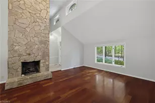 7404 Phelps Ct, Greensboro, NC 27409 - Photo 10