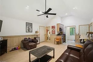 7404 Phelps Ct, Greensboro, NC 27409 - Photo 26