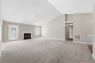 2035 Sweetbay Cir, Burlington, NC 27215 - Photo 6