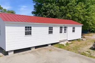5216 Market St, Greensboro, NC 27409 - Photo 4