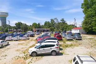 5216 Market St, Greensboro, NC 27409 - Photo 14