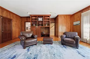 1300 Robin Hood Rd, High Point, NC 27262 - Photo 20